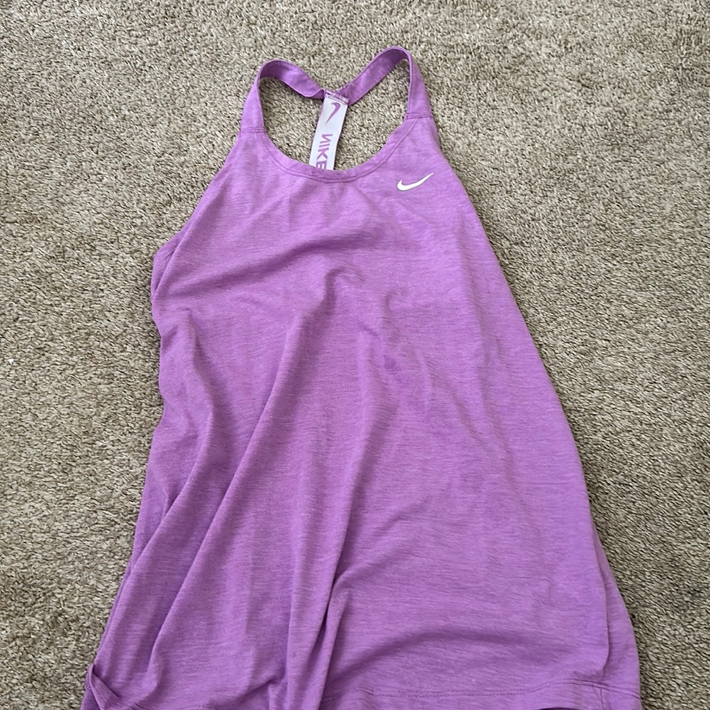 Nike tank
